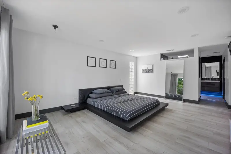 4134 Travis Street, Dallas