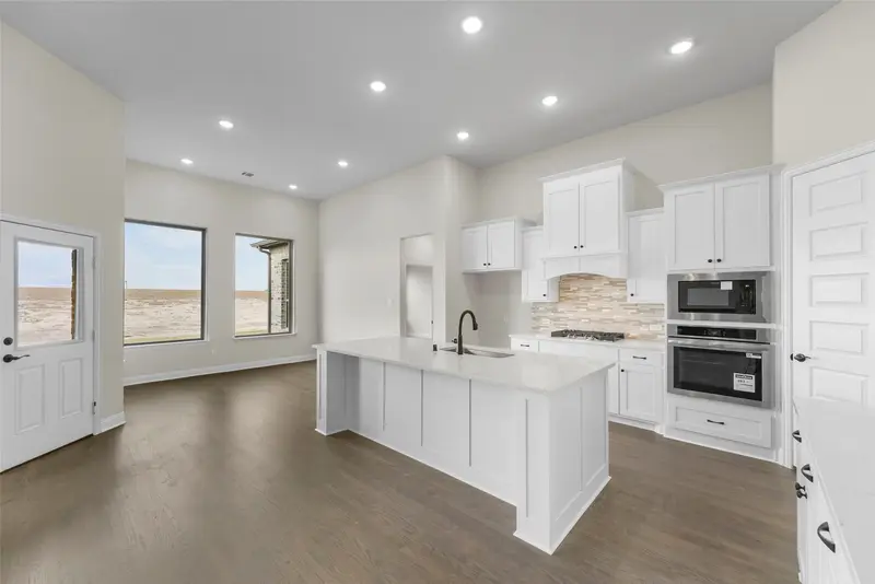 144 Lila Lake Drive, Waxahachie