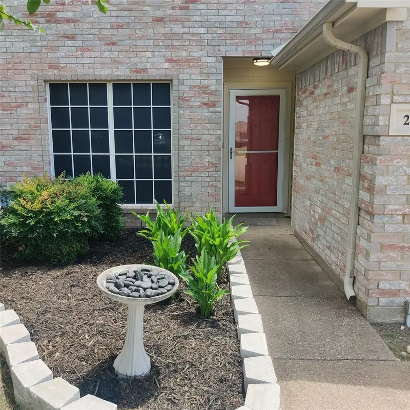 222 Chesterfield Circle, Waxahachie