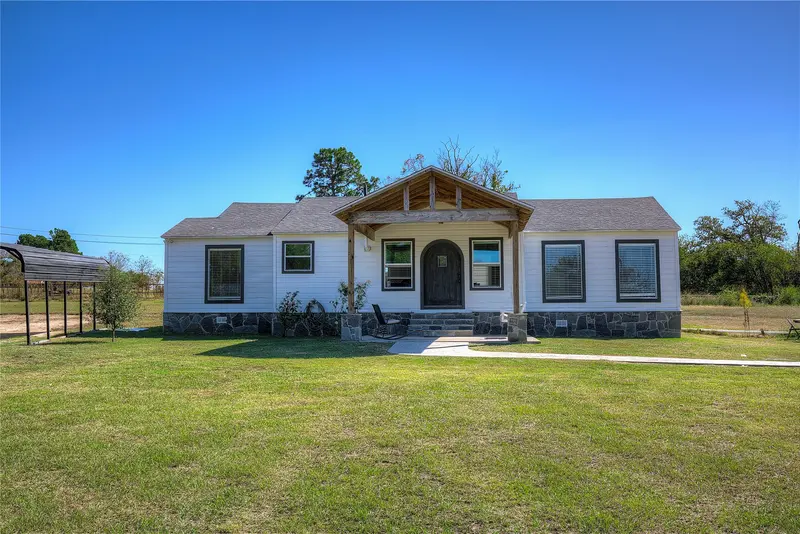 3974 Texas Highway 11 C E, Sulphur Springs