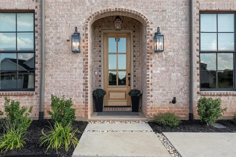 12014 Kenai Circle, Woodway