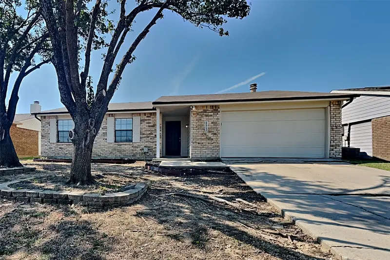 5513 Rearn Drive, The Colony