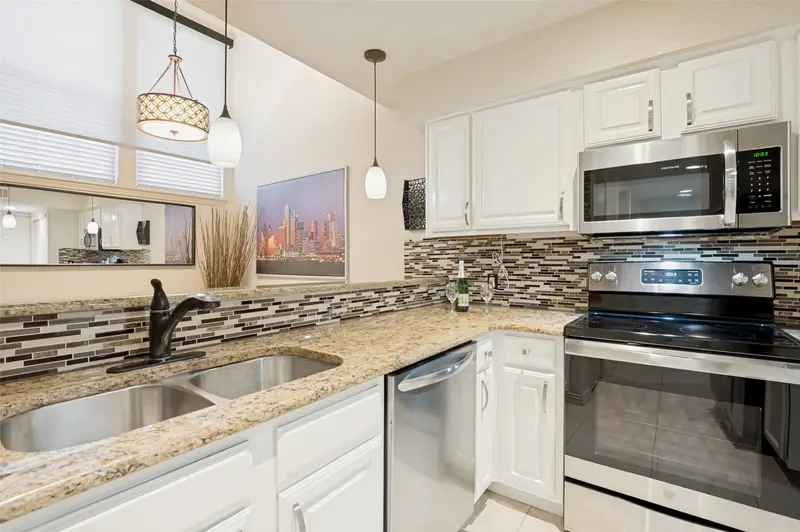 18240 Midway Road, Dallas