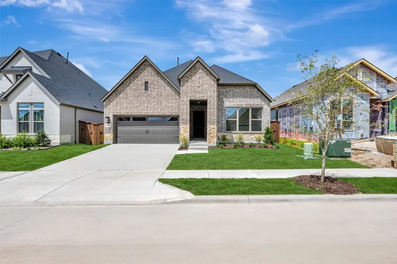 7812 Pondview Lane, Fort Worth