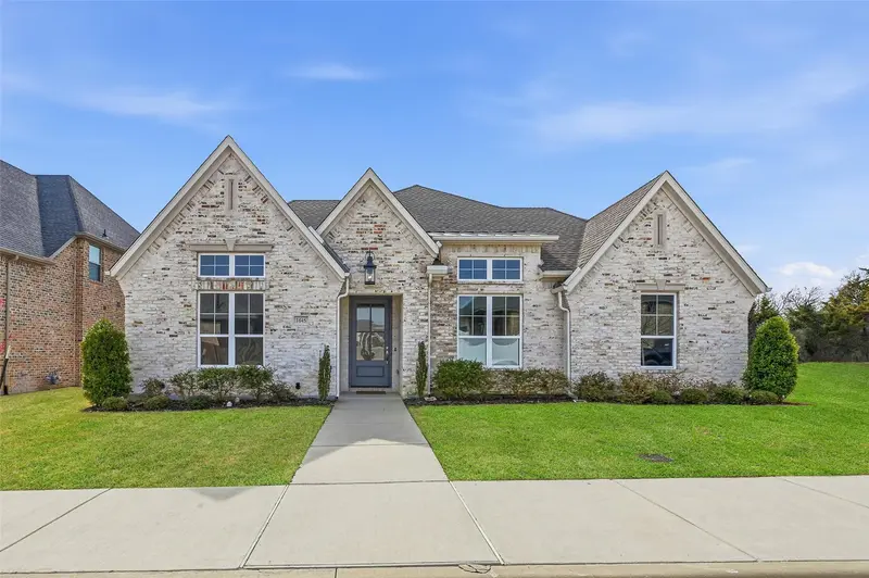 1645 Ethan Circle, Midlothian