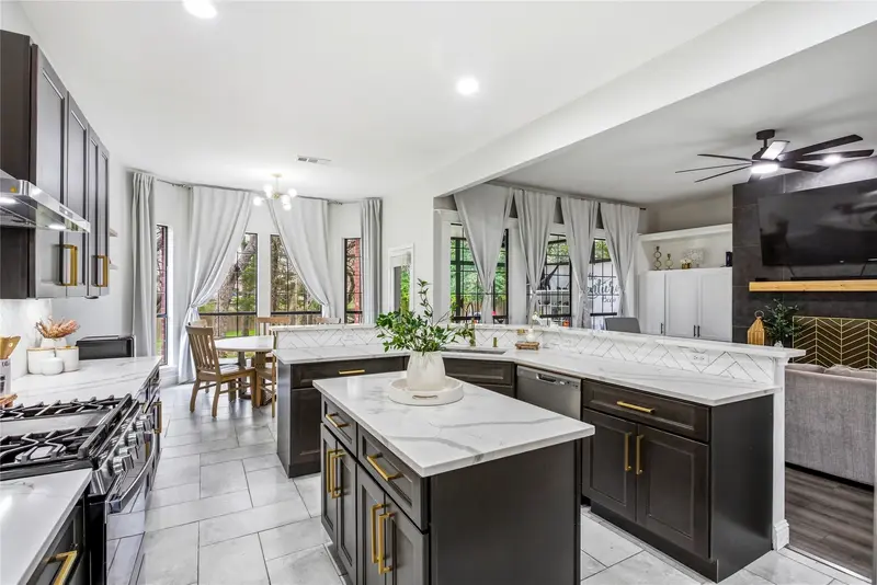 822 Longmeadow Court, DeSoto