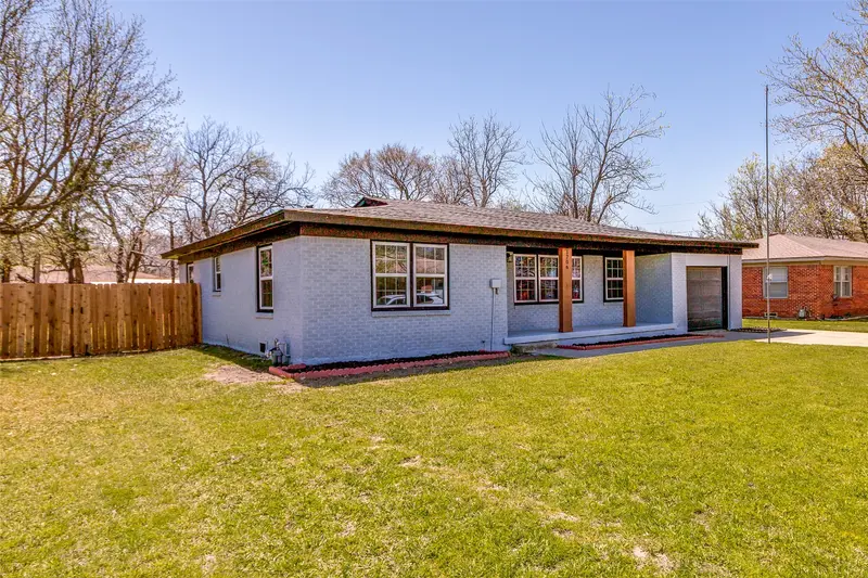 1706 E Garnett Street, Gainesville