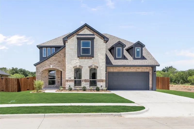 158 Creekside Drive, Sanger