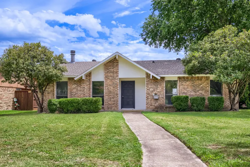 1200 Creekwood Court, Allen