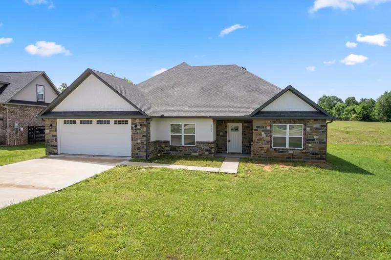 2909 Blue Heron Circle, Mt Pleasant