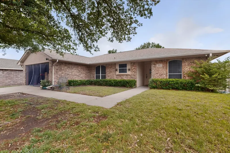 412 Tara Lane, Red Oak