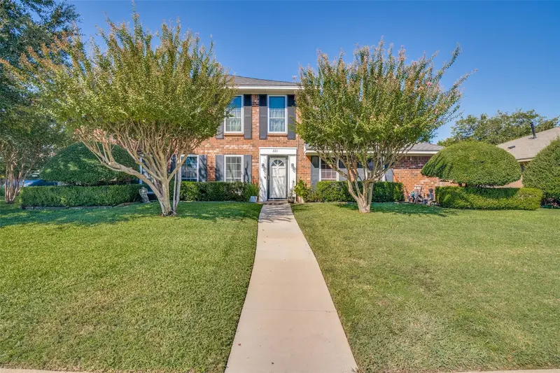 321 Kingsbridge Drive, Garland