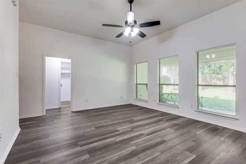 741 Oak Park Drive, Azle
