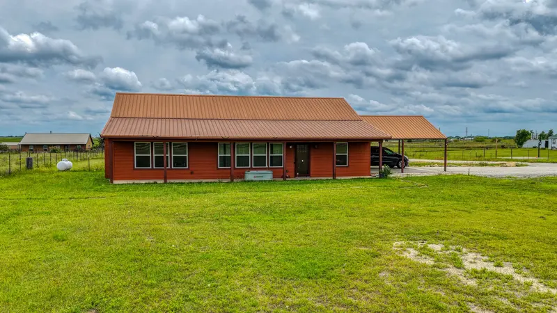5500 County Road 302, Grandview