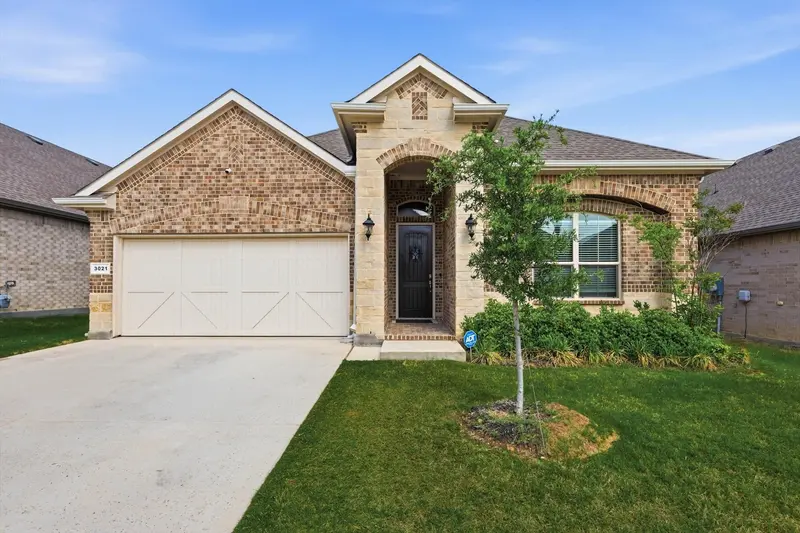 3021 Lionsgate Drive, Argyle