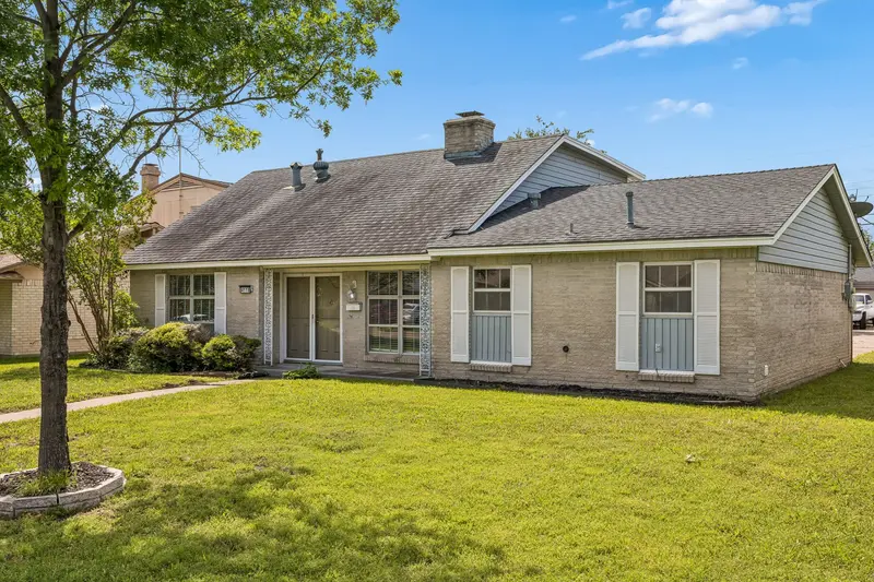 4118 Burning Tree Lane, Garland