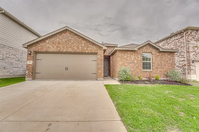 3821 KENWORTH Lane, McKinney