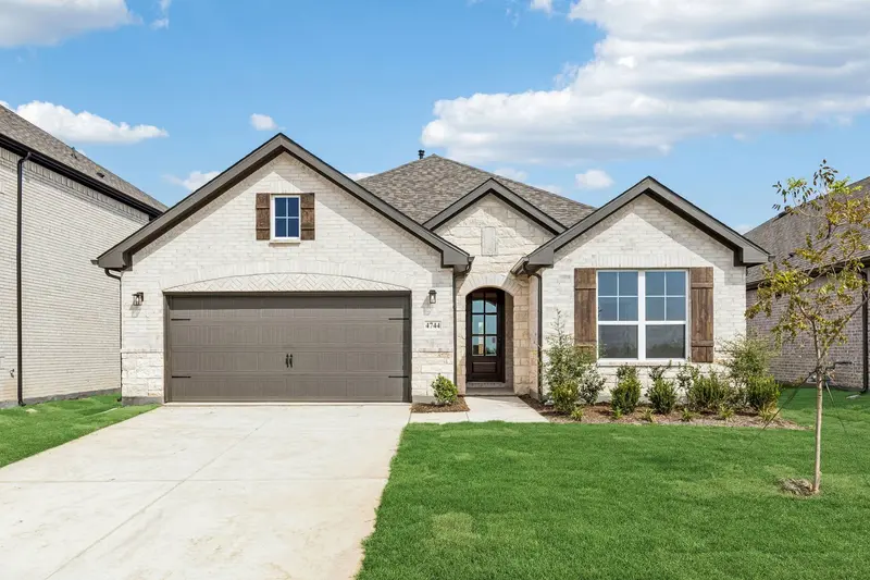 4744 Farmers Drive, Celina