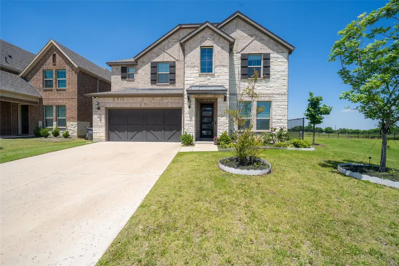 2104 Covey Court, Little Elm