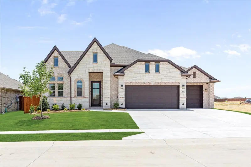 1033 Emerald Trace Drive, Justin