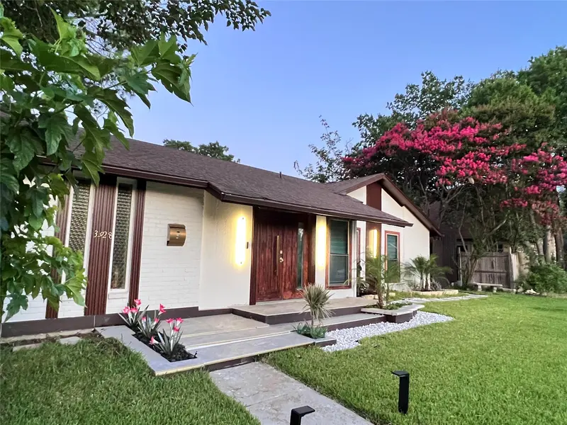 3928 Tacoma Street, Irving