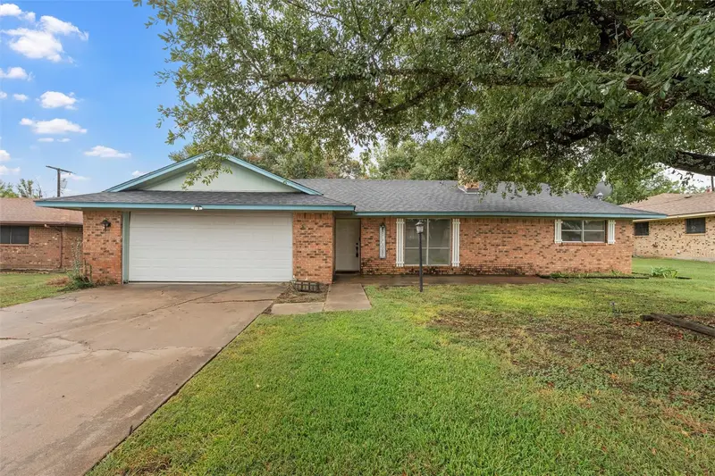 238 Royal Drive, Marlin