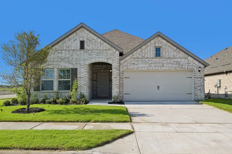 792 Grand Dale Drive, Lavon