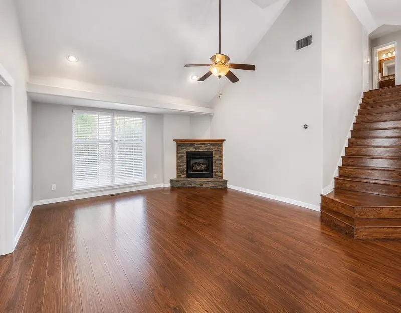 408 Milla Lane, Euless