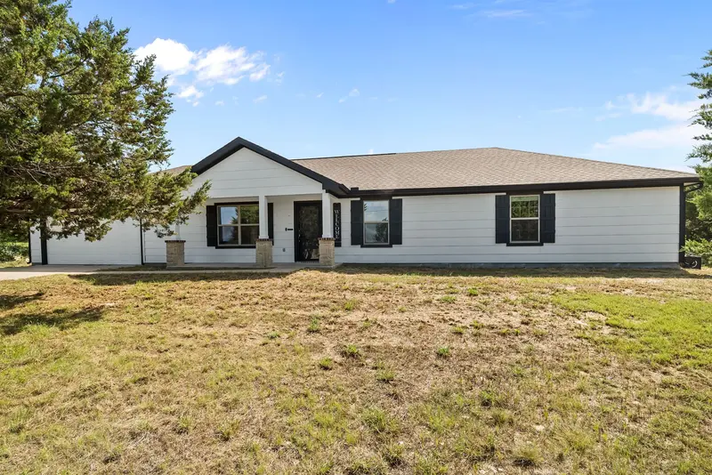 506 Brazos Hills Drive, Weatherford