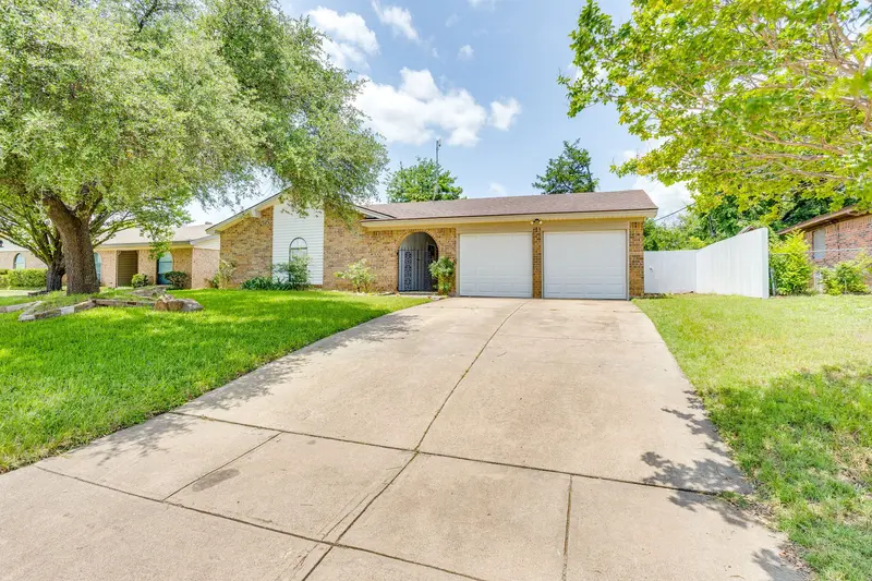 205 Scenic Drive, Aledo