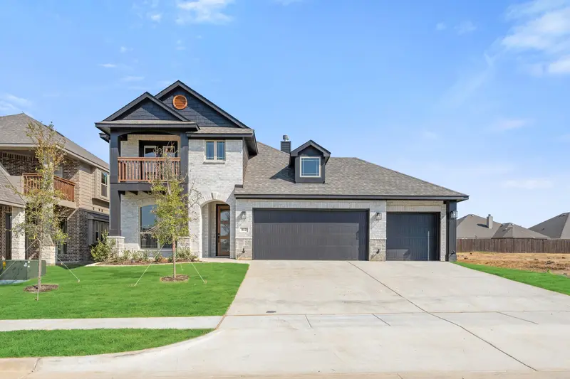 812 Condor Street, Joshua