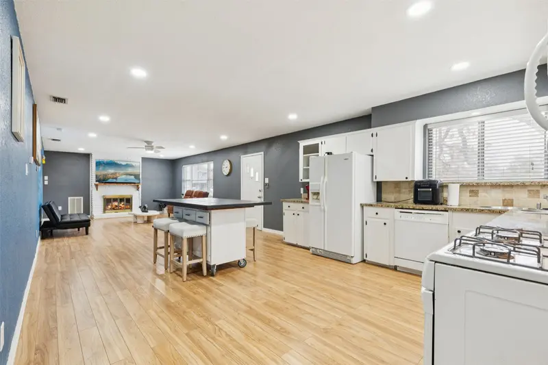 102 Woodland Drive, Highland Village