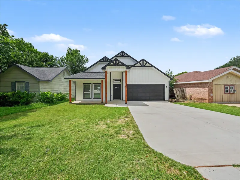 5331 Fernander Drive, Fort Worth