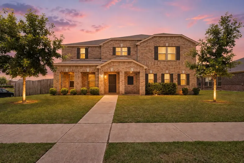 728 Snapdragon Lane, DeSoto