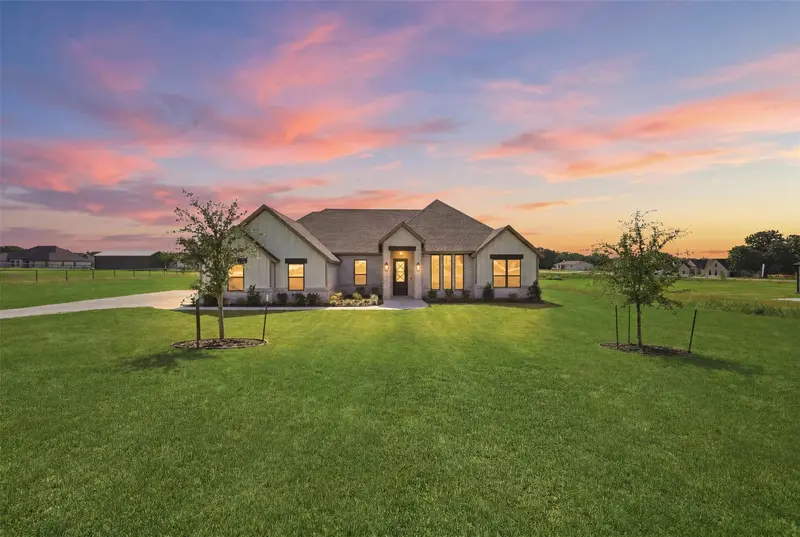2004 Forest Bridge Drive, Azle