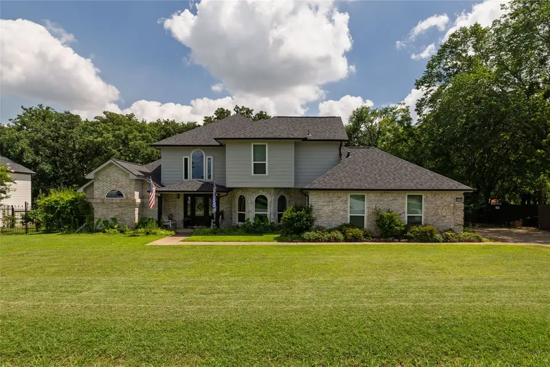 1530 Nightingale Circle, Keller