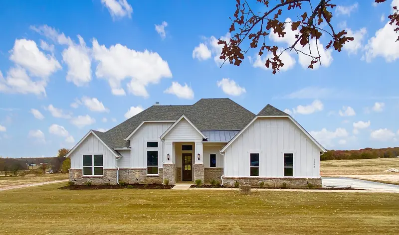 2284 Erwin Road, Poolville