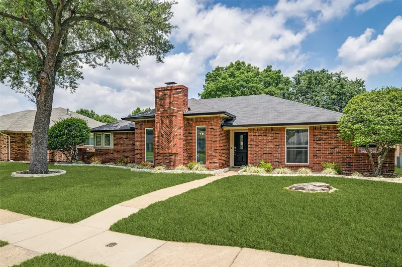 3701 Christopher Drive, Rowlett