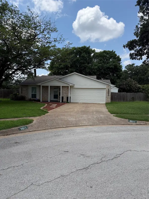 2611 Buck Trail, Euless