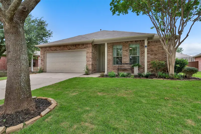 305 Fisherman Trail, Melissa