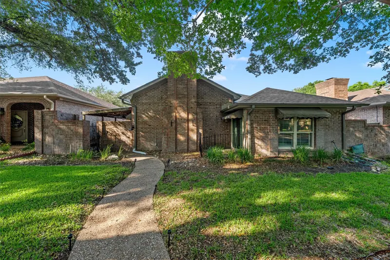 2723 Canyon Oaks Court, Temple