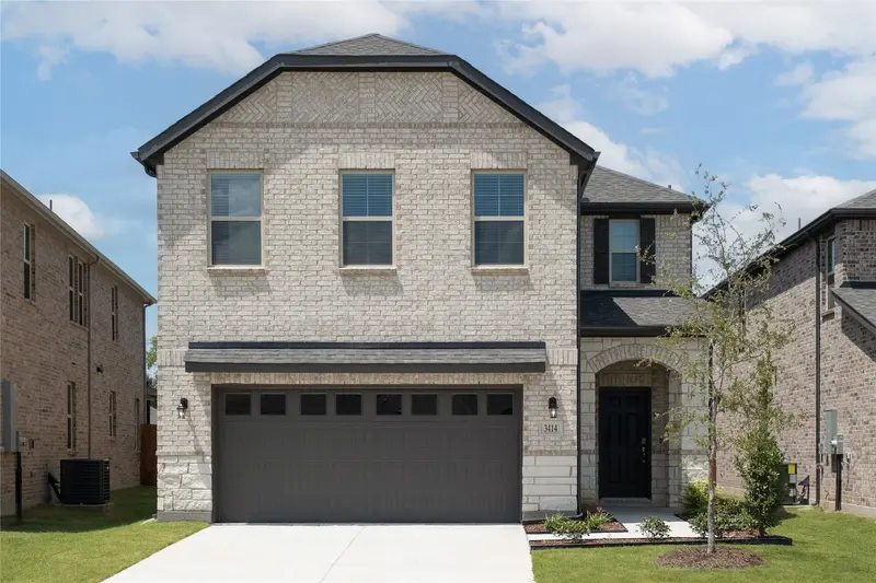3414 Hillingdon Road, Anna