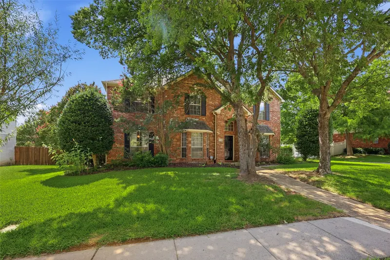 1538 Highland Lakes Drive, Keller