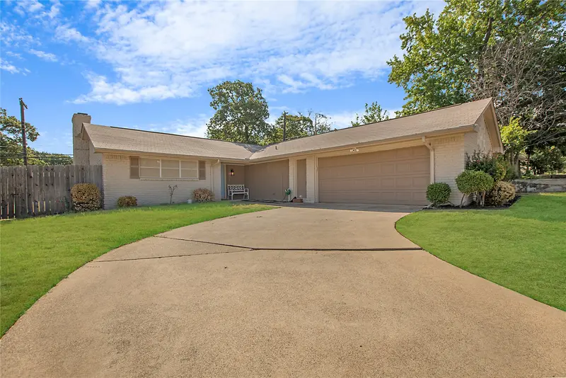 2507 Jewell Drive, Arlington
