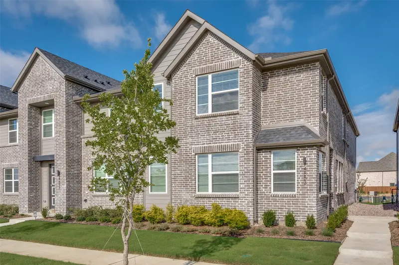 4553 Lamplights Drive, Celina