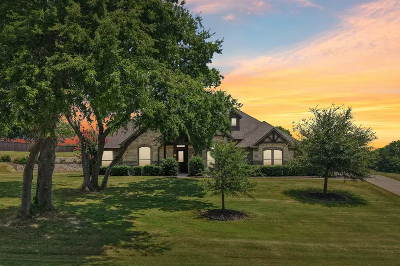 2810 Fossil Creek Drive, Midlothian