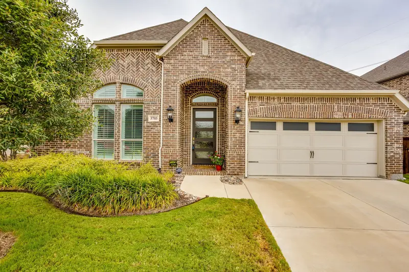 5705 Pope Creek Road, Fort Worth