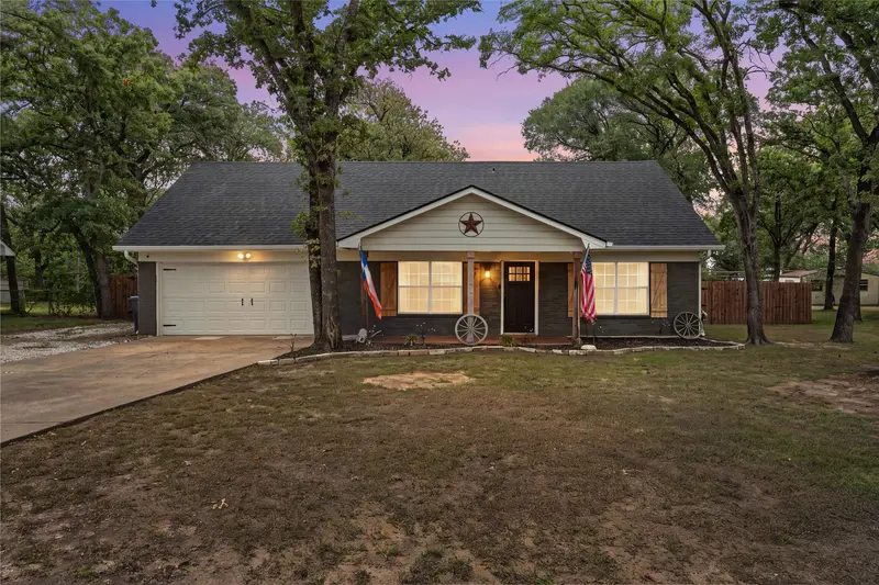 4506 Kendall Lane, Waco