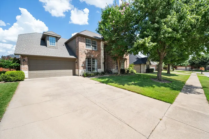 1502 Mallard Circle, Mansfield
