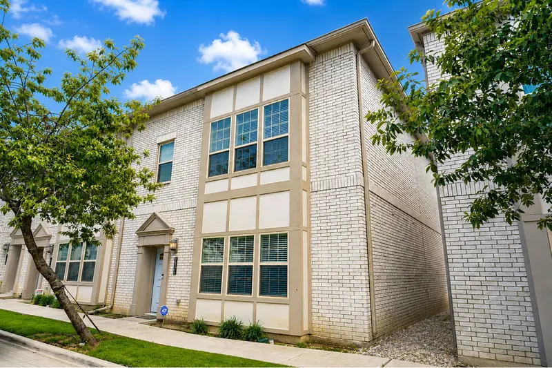 1936 Bel Air Drive, Arlington
